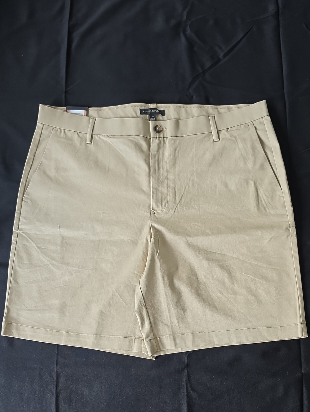 Banana Republic Men's Khaki Flat-Front Shorts